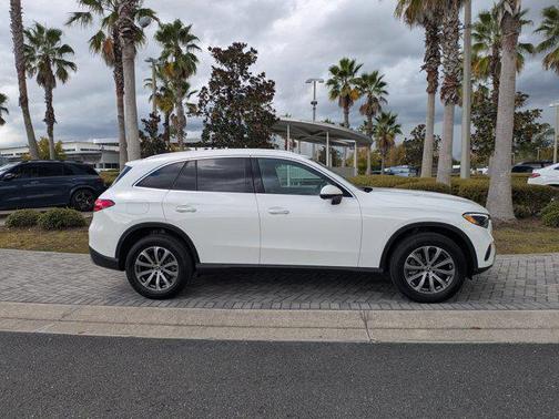 2025 Mercedes-Benz GLC 300 Base