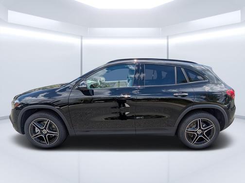 Night Black 2026 Mercedes-Benz GLA 250 4MATIC