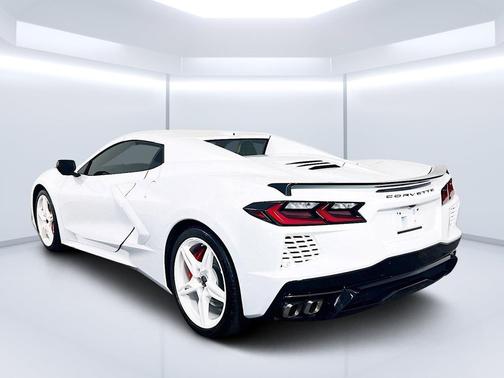 Arctic White 2023 Chevrolet Corvette Stingray w/3LT