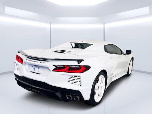 Arctic White 2023 Chevrolet Corvette Stingray w/3LT