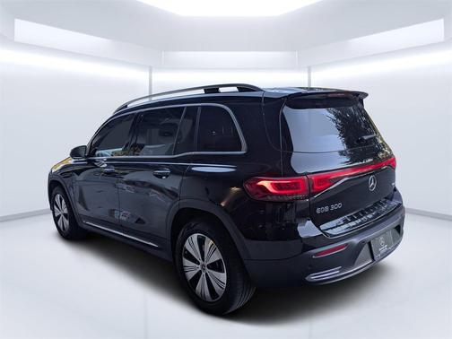 2023 Mercedes-Benz EQB 300 4MATIC