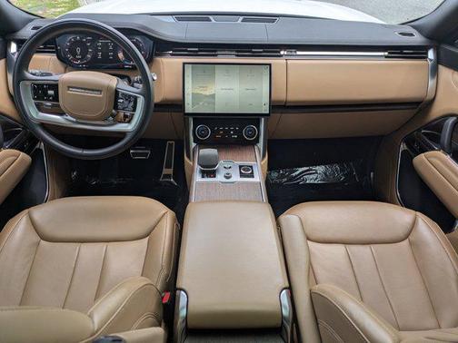 2023 Land Rover Range Rover P530 SE