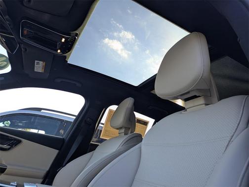 2024 Mercedes-Benz GLC 300 Base