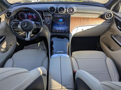 2024 Mercedes-Benz GLC 300 Base