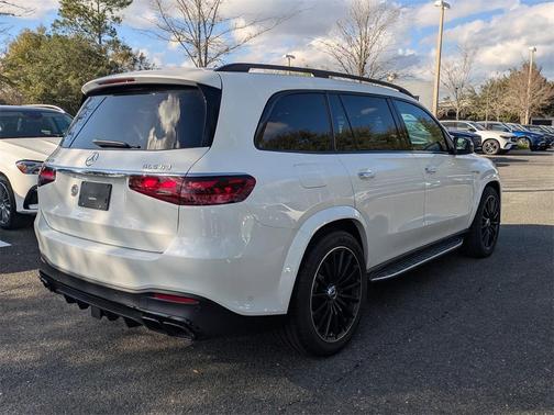 2025 Mercedes-Benz AMG GLS 63 Base