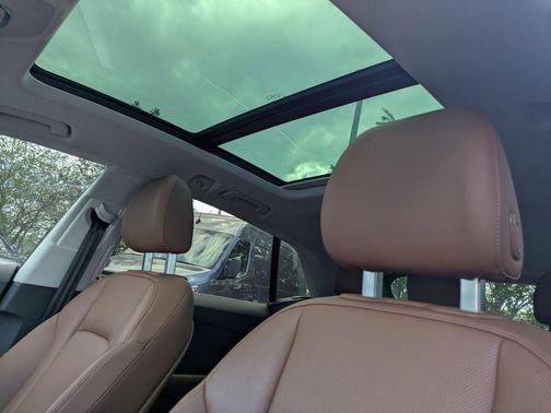 Florett Silver Metallic 2022 Audi Q8 55 Premium Plus