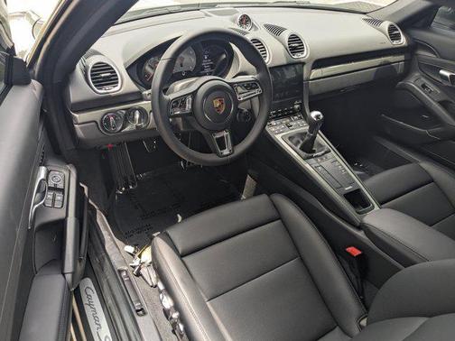 2025 Porsche 718 Cayman S