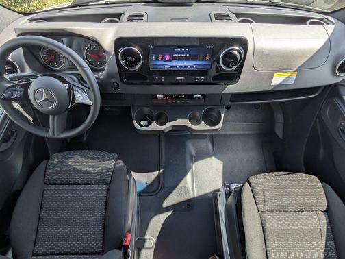 2025 Mercedes-Benz Sprinter 2500 High Roof