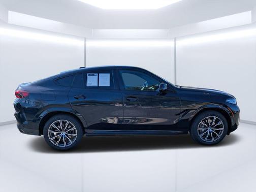 2025 BMW X6 xDrive40i