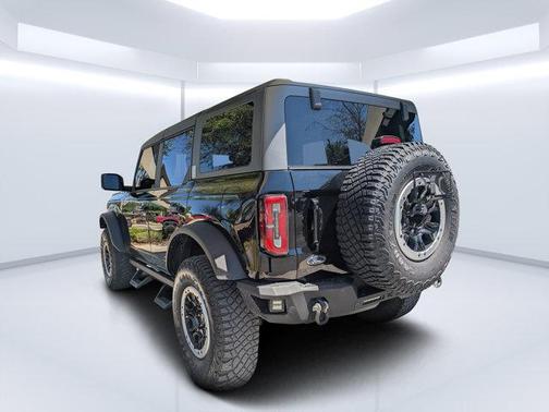 Shadow Black 2024 Ford Bronco Outer Banks
