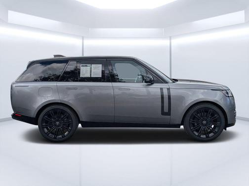 2023 Land Rover Range Rover P530 SE