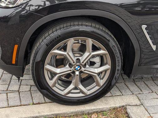 2024 BMW X4 xDrive30i