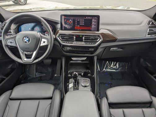 2024 BMW X4 xDrive30i