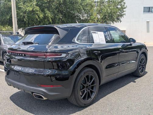 Black 2024 Porsche Cayenne Cayenne
