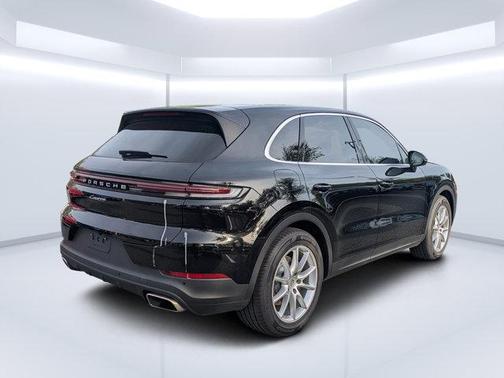 Black 2024 Porsche Cayenne Cayenne