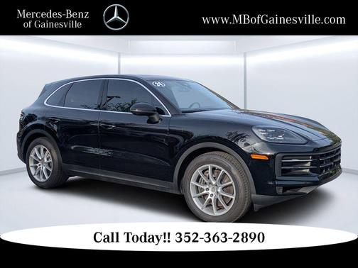 Black 2024 Porsche Cayenne Cayenne