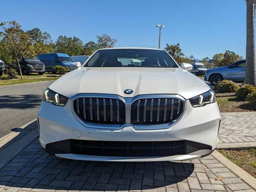 2024 BMW 530 i