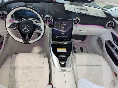 MANUFAKTUR moonlight white magno (White Ambiance) 2026 Mercedes-Benz Maybach SL 680 Monogram Series 4MATIC