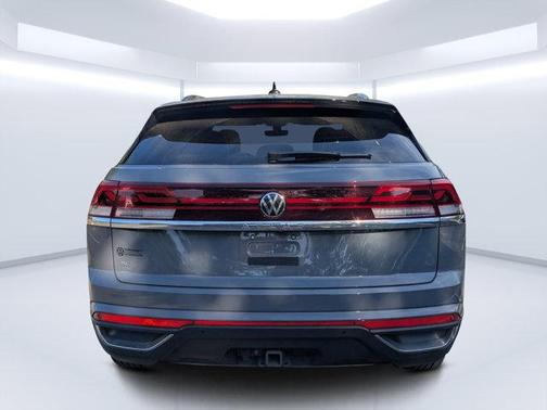 Pure Gray 2024 Volkswagen Atlas Cross Sport 2.0T SE w/Technology