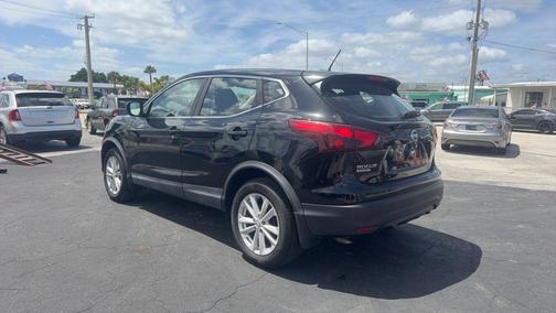 2017 Nissan Rogue Sport S