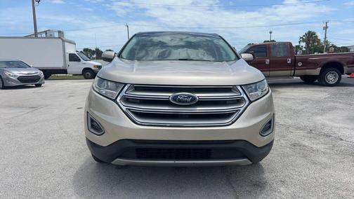 White Gold Metallic 2018 Ford Edge Titanium