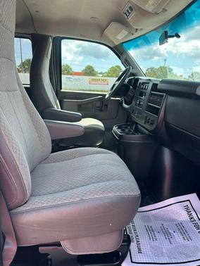 Summit White 2016 Chevrolet Express 3500 LT