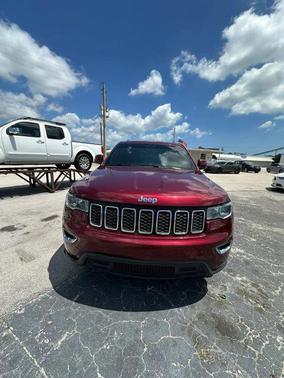 Velvet Red Pearlcoat 2018 Jeep Grand Cherokee Laredo E
