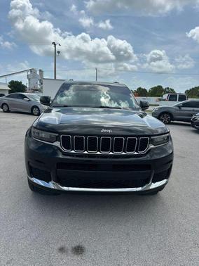 Diamond Black Crystal Pearlcoat 2021 Jeep Grand Cherokee L Laredo