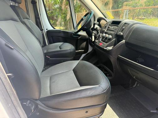 Bright White Clearcoat 2017 RAM ProMaster 1500 Low Roof
