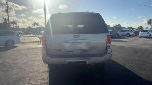 Pueblo Gold Clearcoat Metallic 2006 Ford Expedition Limited