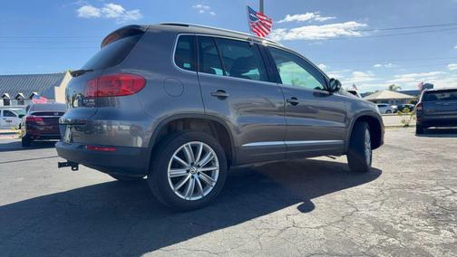 2014 Volkswagen Tiguan 2.0T SE 4MOTION