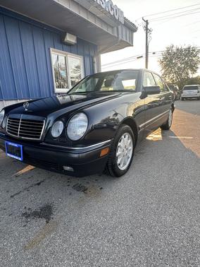1996 Mercedes-Benz E-Class 4dr Sdn 3.2L