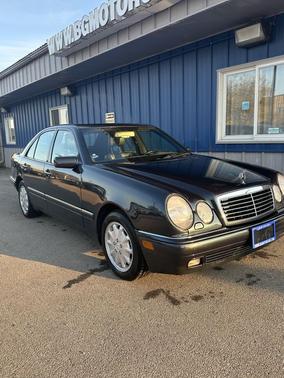 1996 Mercedes-Benz E-Class 4dr Sdn 3.2L