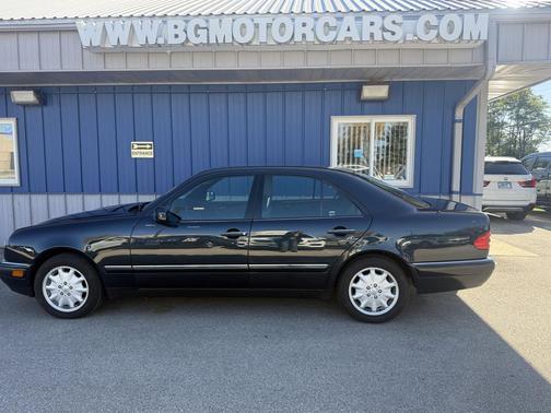 1996 Mercedes-Benz E-Class 4dr Sdn 3.2L