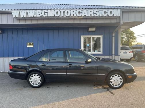 1996 Mercedes-Benz E-Class 4dr Sdn 3.2L