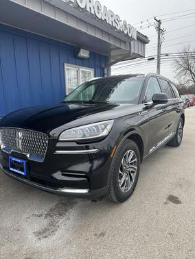 2022 Lincoln Aviator Livery AWD