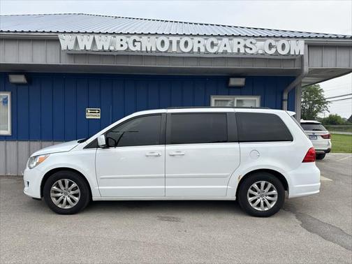 2014 Volkswagen Routan 4dr Wgn SE w/RSE & Navigation