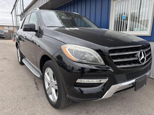 Black 2013 Mercedes-Benz M-Class 4MATIC 4dr ML 350