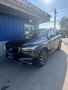 2016 Volvo XC90 T6 Momentum