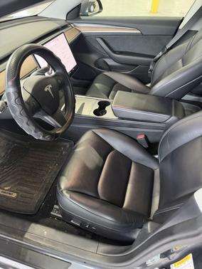 Gray 2022 Tesla Model 3 Long Range