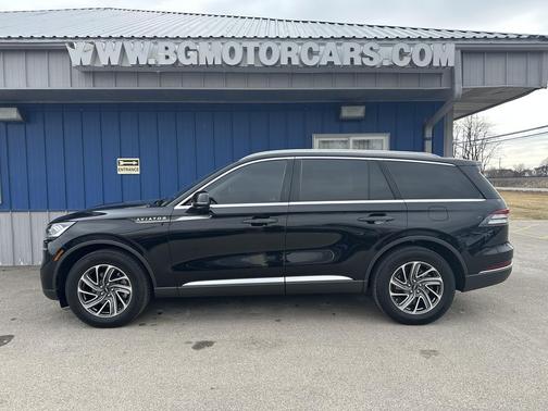 2022 Lincoln Aviator Livery AWD