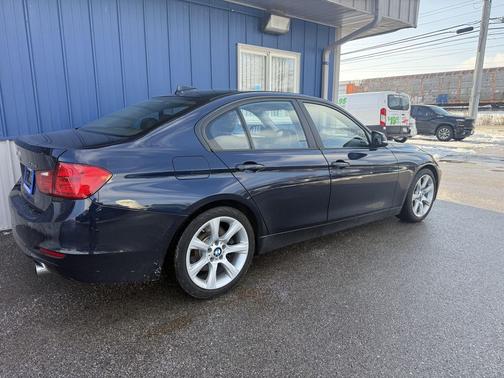 2013 BMW 335 4dr Sdn 335i xDrive AWD