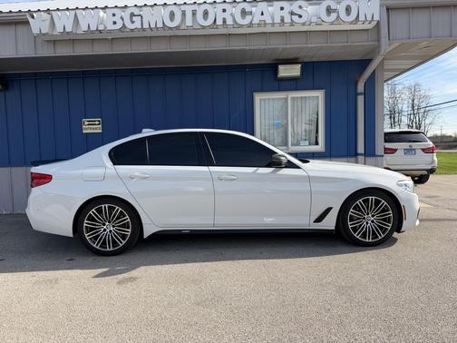White 2019 BMW 540 540i xDrive Sedan