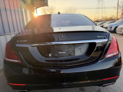 2015 Mercedes-Benz S-Class 4dr Sdn S 550 4MATIC