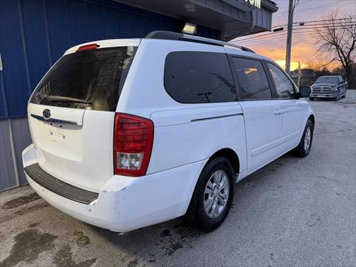 2012 Kia Sedona LX