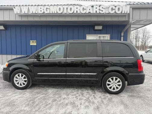 2013 Chrysler Town & Country Touring