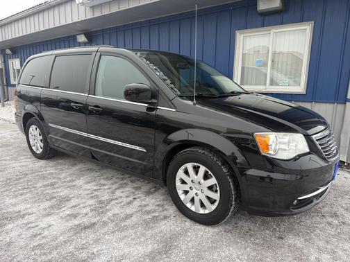2013 Chrysler Town & Country Touring