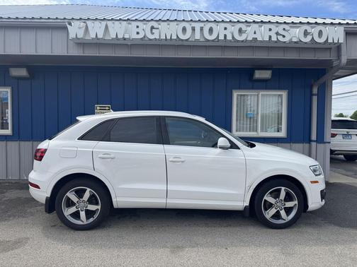 White 2015 Audi Q3 2.0T Premium Plus