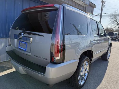 2009 Cadillac Escalade Base