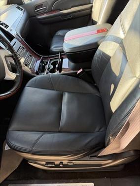 2009 Cadillac Escalade Base